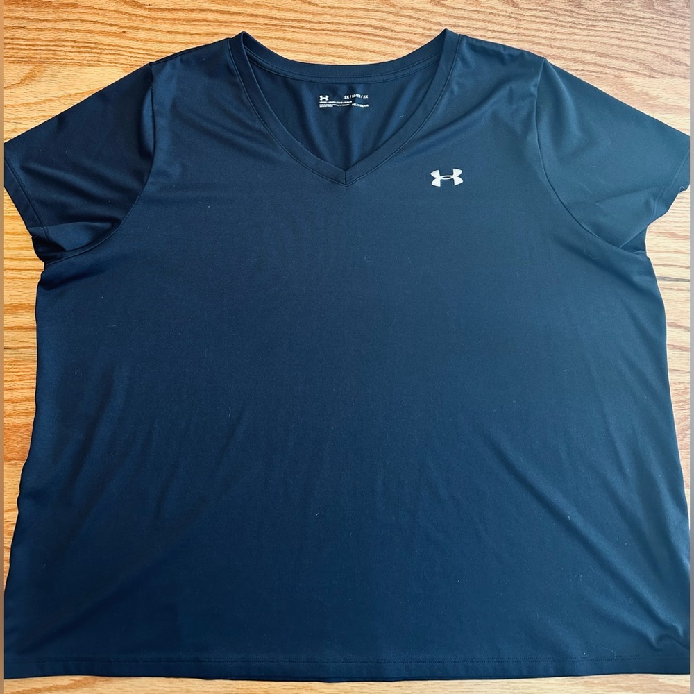 UnderArmour Womens Heat Gear Tech V Neck Shirt